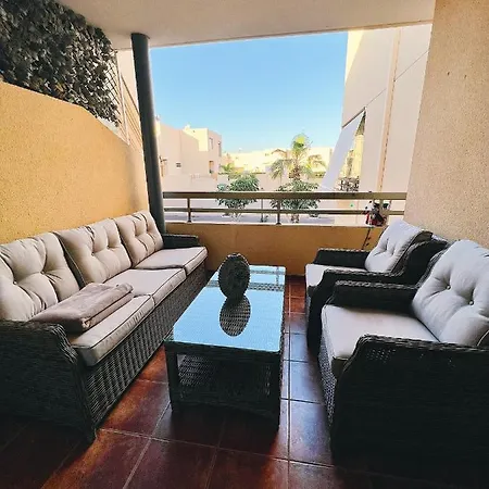With 2 Bedrooms, Playa La Tejita Σπίτι διακοπών